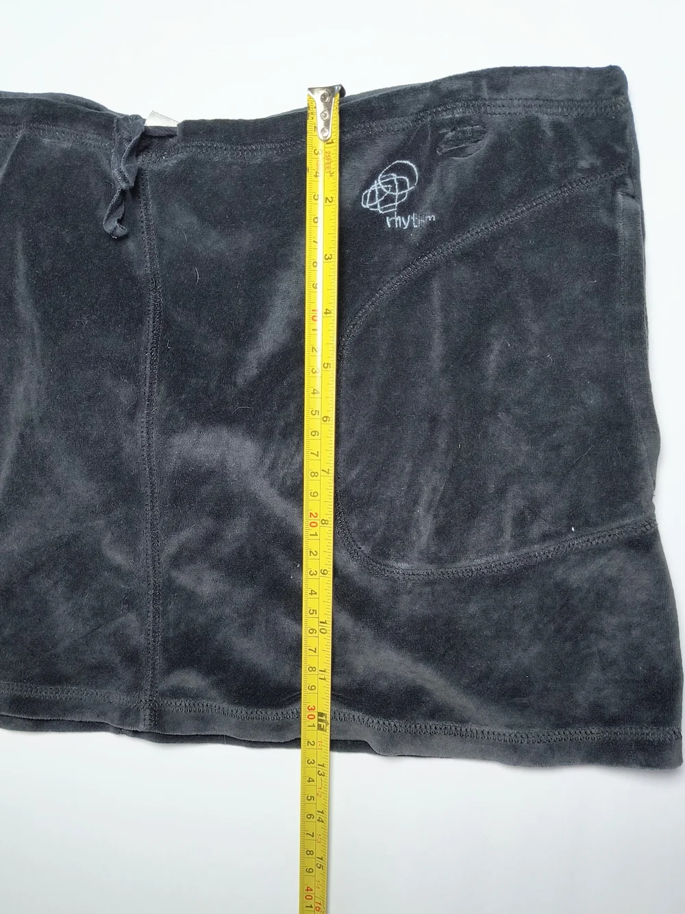 Patagonia Y2K 90's Black Velour Drawstring Mini Skirt w/ Pockets